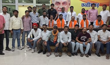 भारतीय जनता पार्टी रायपुर जिला झुग्गी झोपड़ी प्रकोष्ठ द्वारा 6 अप्रैल भाजपा स्थापना दिवस एवं 14 अप्रैल डॉ. भीमराव अंबेडकर जयंती को समरसता दिवस के रूप में मनाते हुए 1000 लोगों को समरसता भोज का आयोजन – ब्रिजेश अग्रवाल 