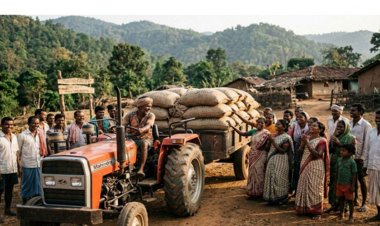 अबूझमाड़ की दुर्गम पहाड़ियों काे लांघकर पहली बार राशन पहुँचा हितुल