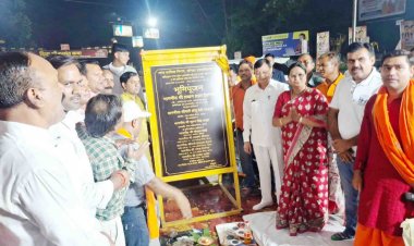 ट्रेफिक सिंग्नल में प्रतीक्षा करने वालों को अब तेज धूप व बारिश में नहीं होगी परेशानी चौक.चौराहों में बनेंगे प्रतीक्षा शेड