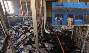 VIP वार्ड में सिस्टम तार-तार: विधायक और अध्यक्ष के गढ़ में आग की भेंट चढ़ा ‘हमर क्लिनिक’, उद्घाटन के बाद भी ताले में कैद थीं सुविधाएं, साजिश की आशंका