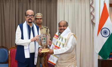 “पढ़ो, बढ़ो और देश का नाम रोशन करो”—पुरंदर मिश्रा का युवाओं को संदेश