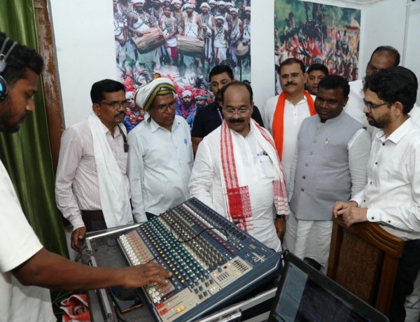 कांकेर विधायक  आशाराम नेताम ने अपने उद्बोधन में  कहा कि मुख्यमंत्री विष्णुदेव साय तथा उप मुख्यमंत्री और जिले के प्रभारी मंत्री श्री साव के नेतृत्व में कांकेर जिले को लगातार सौगातें मिल रही हैं।