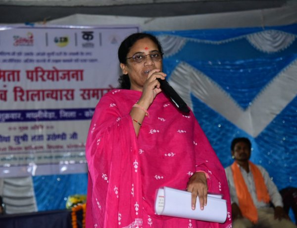 विधायक ने ग्राम मथनीबेड़ा में 'अस्मिता परियोजना' का शुभारंभ