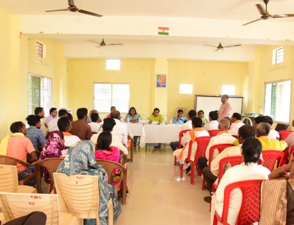 विधायक सुश्री लता उसेण्डी की अध्यक्षता में जीवन दीप समिति की बैठक संपन्न