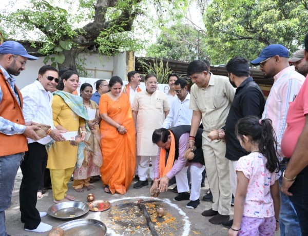 0 सभी नये विकास कार्य शीघ्र प्रारंभ कर समय सीमा में गुणवत्ता से पूर्ण करें- महापौर