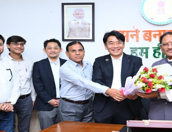 मुख्यमंत्री विष्णु देव साय से जापान के प्रतिनिधिमंडल की सौजन्य मुलाकात