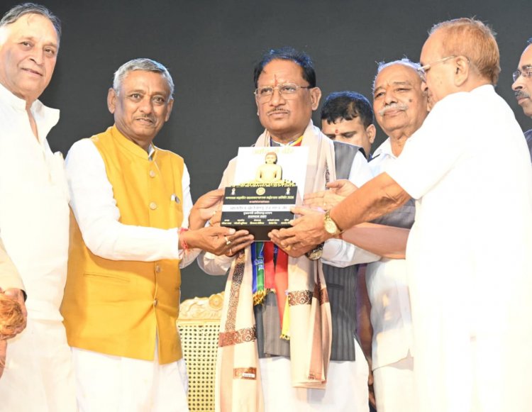 सत्य और अहिंसा का संदेश समस्त मानवता के लिए पथ प्रदर्शक है, जो हमें त्याग, तपस्या, करुणा और आत्मसंयम के मार्ग पर चलने की प्रेरणा देता है-मुख्यमंत्री श्री साय