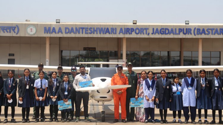 शिक्षा में नवाचार की पहल, विद्यार्थियों का कराया गया एयरपोर्ट भ्रमण