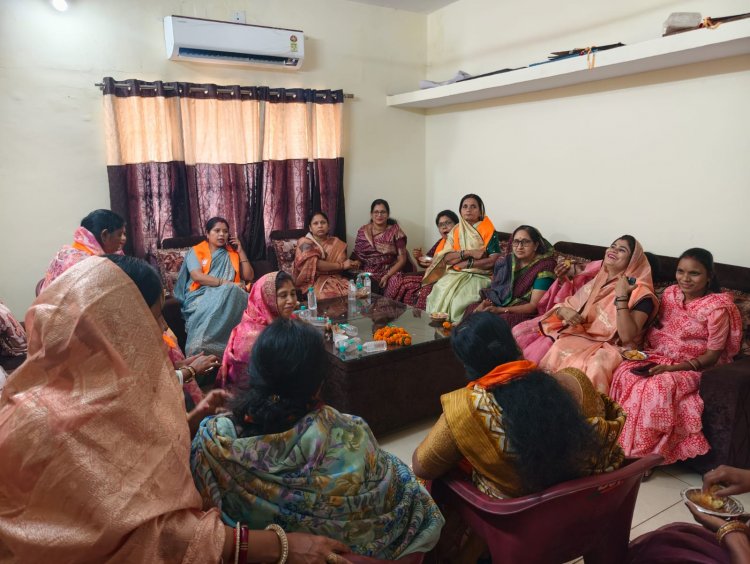 नारी शक्ति अधिनियम के तहत देशभर में होंगे कार्यक्रम, धमतरी में सांसद रूप कुमारी चौधरी व भाजपा उपाध्यक्ष रंजना साहू,पिंकी शिवराज शाह ने ली तैयारियों की बैठक