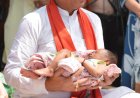 एक माह के नवजात का मुख्यमंत्री ने किया नामकरण, “रविशंकर” नाम से गूंजा गांव का आंगन