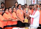 उप मुख्यमंत्री साव से फेडरेशन कप मिक्स्ड नेटबॉल चैंपियनशिप में रजत पदक जीतने वाले खिलाडिय़ों ने की मुलाकात
