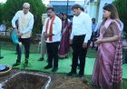 राज्यपाल  रमेन डेका ने किया पौधरोपण, कवर्धा कलेक्ट्रेट परिसर में रोपा आम का पौधा, पर्यावरण संरक्षण का दिया संदेश