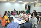 महापौर मीनल चौबे ने नगर निगम रायपुर में अपील समिति की बैठक ली, अपील समिति ने 11 प्रकरणों में उभय पक्षो की सुनवाई की, 4 प्रकरणों को निराकृत करने आदेश दिया