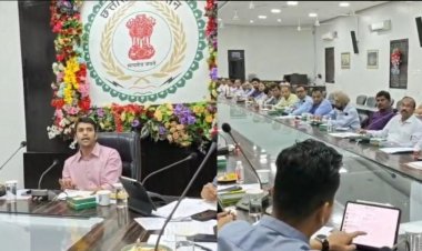 जिला निवेश प्रोत्साहन समिति की बैठक, लंबित प्रकरणों के त्वरित निराकरण पर जोर