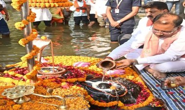 जलेश्वर महादेव धाम में मुख्यमंत्री विष्णुदेव साय ने किया जलाभिषेक: प्रदेश की सुख-समृद्धि की कामना की…