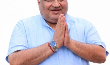 ’पर्यटन एवं संस्कृति मंत्री  राजेश अग्रवाल ने छोड़ा विशेष प्रोटोकॉल और सुरक्षा काफिला राष्ट्र प्रथम की भावना से ऊर्जा संरक्षण का संदेश’