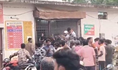 खैरागढ़ की सरकारी शराब दुकान फिर विवादों में, “रेट से ज्यादा दो, तभी मिलेगी शराब?”