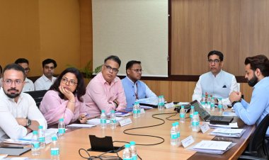 भारत सरकार भूमि संसाधन विभाग के सचिव ने मुख्य सचिव से की सौजन्य भेंट