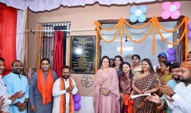 विधायक  राजेश मूणत और महापौर श्रीमती मीनल चौबे ने नागरिकों से वार्ड को स्वच्छ रखने और गर्मी में पेयजल की बचत करने घरों में रेन वाटर हार्वेस्टिंग करवाने की अपील की.