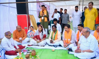 सूरजपुर में आवासीय विकास का नया अध्याय: ग्राम पर्री में “अटल विहार योजना” का भव्य शुभारंभ