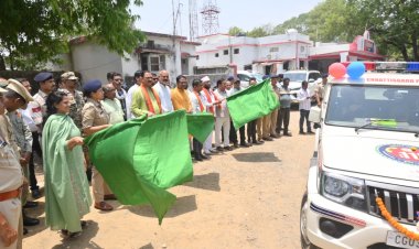 स्वास्थ्य मंत्री श्याम बिहारी जायसवाल ने डायल-112 नेक्स्ट जेन सेवा को दिखाई हरी झंडी