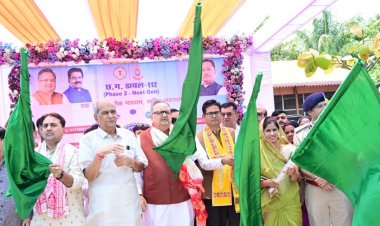 सुरक्षित छत्तीसगढ़ की ओर कदम: नेक्स्ट जेन सीजी डायल-112 के आधुनिक वाहनों को हरी झंडी
