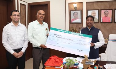 सागौन वृक्षारोपण से किसान को मिली 9.69 लाख की आय : मंत्री केदार कश्यप ने किया प्रोत्साहन राशि का वितरण