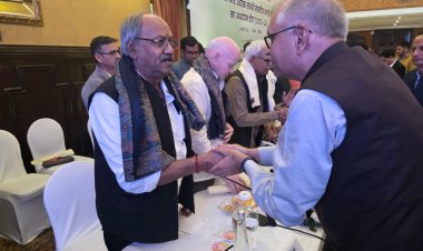 श्रीनगर में सांसद बृजमोहन अग्रवाल ने उठाई किसानों की आवाज, उर्वरक वितरण व्यवस्था को मजबूत करने पर जोर