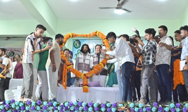 कैबिनेट मंत्री गुरु खुशवंत सिंह, सांसद रूपकुमारी चौधरी और विधायक डॉ. संपत अग्रवाल की मौजूदगी में सपोस (गबौद) में संपन्न हुआ रात्रिकालीन क्रिकेट का महामुकाबला