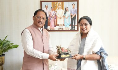 नई दिल्ली में मुख्यमंत्री विष्णु देव साय ने दिल्ली की मुख्यमंत्री रेखा गुप्ता से की सौजन्य भेंट