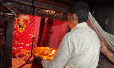 वन मंत्री  केदार कश्यप ने किए मां दंतेश्वरी के दर्शन, प्रदेश की सुख-समृद्धि और खुशहाली की कामना की