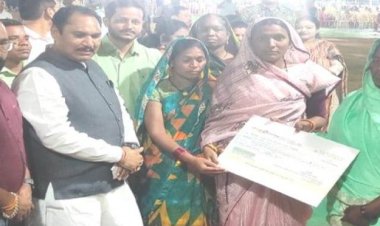  नारायणपुर में टसर रेशम ने बदली आदिवासियों की तकदीर
