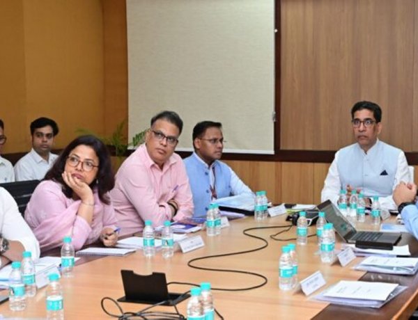 भारत सरकार के भूमि संसाधन सचिव ने छत्तीसगढ़ के मुख्य सचिव से की सौजन्य भेंट