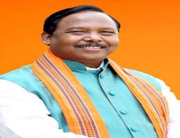 नैनो डीएपी के उपयोग से किसानों को कम लागत में मिलेगा बेहतर उत्पादन : कृषि मंत्री नेताम