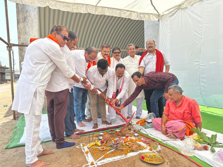 विधायक और नगर पालिका अध्यक्ष के विजन से कांकेर में विकास की बयार, नवीन निर्माण कार्यों का हुआ भूमि पूजन