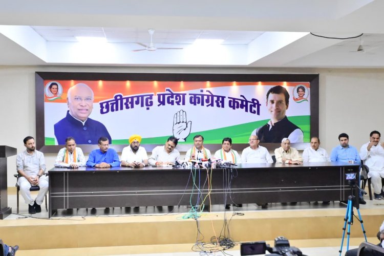 मोदी की अपील के बाद भाजपाई, मंत्री, विधायक, पदाधिकारी, साइकिल से चले डीजल-पेट्रोल बचाये-दीपक बैज 