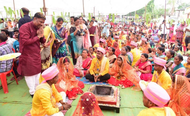 मुख्यमंत्री कन्या विवाह योजना: मर्दापाल में 50 जोड़े बंधे परिणय सूत्र में