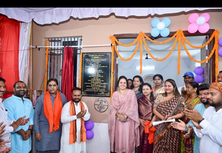 विधायक  राजेश मूणत और महापौर श्रीमती मीनल चौबे ने नागरिकों से वार्ड को स्वच्छ रखने और गर्मी में पेयजल की बचत करने घरों में रेन वाटर हार्वेस्टिंग करवाने की अपील की.