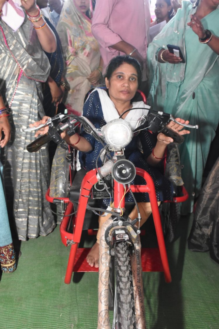 मथुरा साहू ने छत्तीसगढ़ शासन और जिला प्रशासन के प्रति आभार जताते हुए कहा कि सुशासन तिहार के माध्यम से गांव-गांव तक योजनाओं का लाभ पहुंच रहा है।