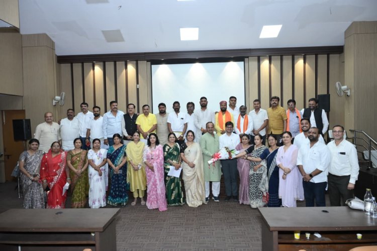 सभी पार्षद अपने वार्डो को स्वच्छ रखने महत्वपूर्ण भूमिका निभाने संकल्प लें -  सभापति सूर्यकांत राठौड