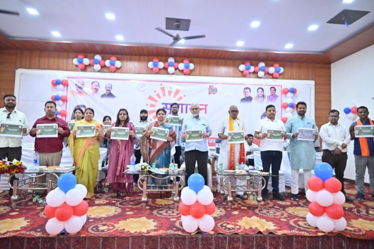 सुशासन तिहार समाधान शिविर: बसना के मंगल भवन में उमड़ा जनसैलाब, सांसद रूपकुमारी चौधरी और भाजपा आर्थिक प्रकोष्ठ जिला संयोजक सुमित अग्रवाल ने सुनीं जनसमस्याएं