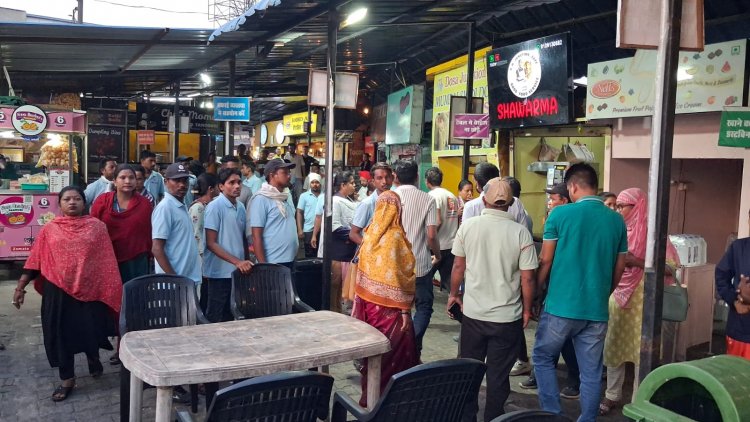 टीम प्रहरी अभियान नगर निगम अंतर्गत जोन 3 क्षेत्र में तेलीबाँधा तालाब मरीन ड्राइव मार्ग को जनहित में स्वच्छता को लेकर जनजागरण अभियान चलाया गया