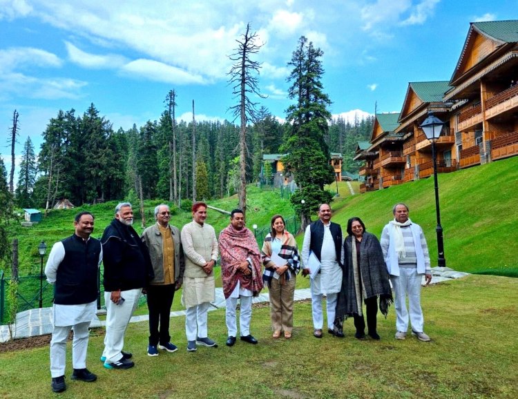 गुलमर्ग गोंडोला हादसे में जवानों की तत्परता और साहस सराहनीय: सांसद बृजमोहन अग्रवाल*