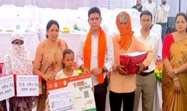 सुशासन तिहार भूमिया में 973 आवेदन प्राप्त, विभिन्न योजनाओं के हितग्राहियों को सामग्री एवं सहायता राशि का वितरण