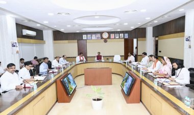 मुख्यमंत्री  विष्णुदेव साय की अध्यक्षता में मंत्रालय महानदी भवन में केबिनेट की बैठक प्रारंभ