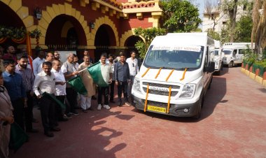 रायपुर की यातायात व्यवस्था में नया अध्याय: माइक्रो बस पायलट प्रोजेक्ट का शुभारंभ, सांसद बृजमोहन ने दिखाई हरी झंडी