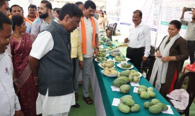 खेत बचाओ अभियान के तहत प्राकृतिक खेती पर कार्यशाला एवं कृषि प्रदर्शनी का आयोजन