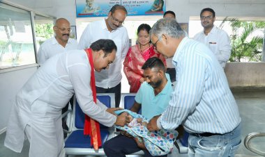 पल्स पोलियो टीकाकरण अभियान के तहत 05 वर्ष तक बच्चों को दी गई पोलियो की खुराक जिले में 76,544 बच्चों को पोलियो ड्रॉप पिलाने का लक्ष्य