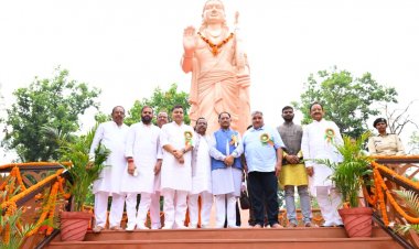 मातृशक्ति एवं प्रकृति के प्रति श्रद्धा का अनुपम संगम : मुख्यमंत्री  विष्णु देव साय ने