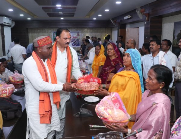मुख्यमंत्री स्वस्थ बस्तर अभियान की स्वास्थ्य मंत्री ने की समीक्षा, योजना की प्रगति पर जताई संतुष्टि
